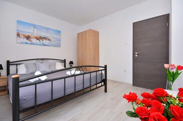 Apartmaji za počitnice Podstrana, Split - 12045