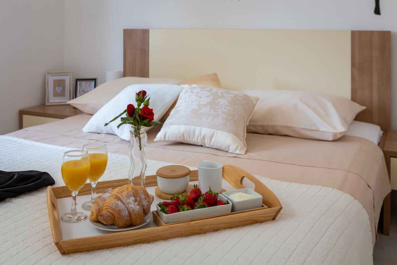 A-12062-b - Private accommodation - Apartments by the sea Cove Osibova, Brač