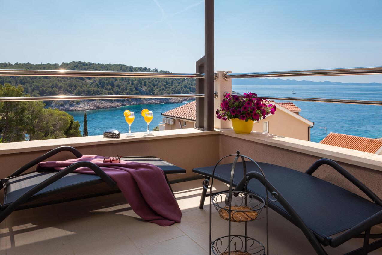 A-12062-b - Private accommodation - Apartments by the sea Cove Osibova, Brač