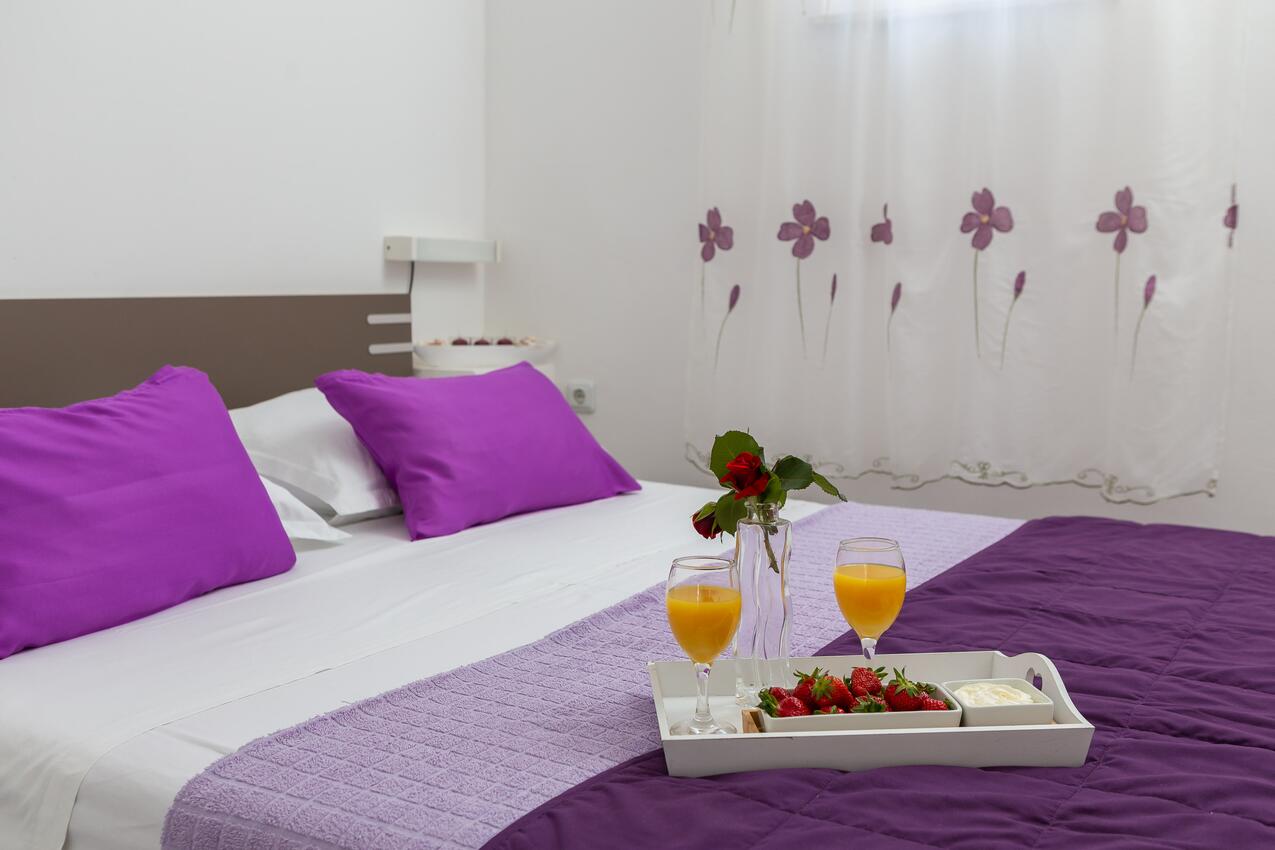 A-12062-c - Private accommodation - Apartments by the sea Cove Osibova, Brač