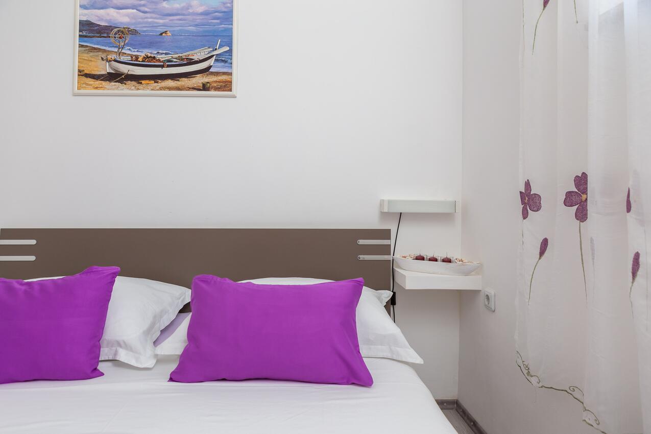 A-12062-c - Private accommodation - Apartments by the sea Cove Osibova, Brač
