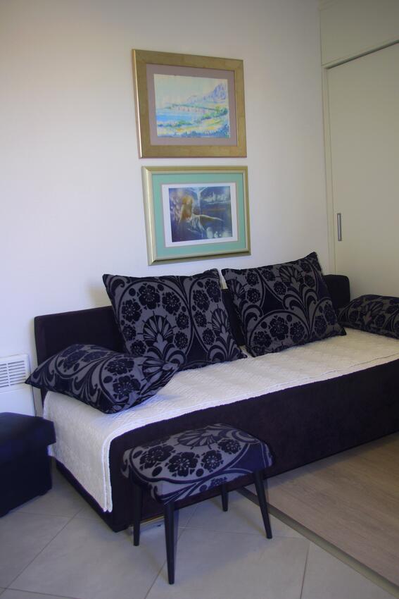 A-12063-b - Private accommodation - Apartments with a parking space Makarska
