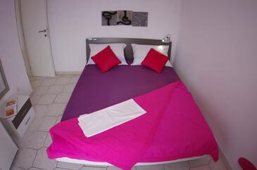 Lägenheter med parkering Makarska - 12063