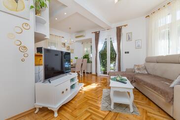 Two bedroom apartment Zavode, Omiš (A-12075-a(
