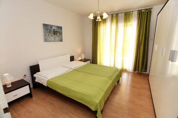 Apartments with parking space Okrug Gornji, Čiovo - 12077