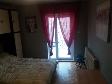 Apartments by the sea Tribunj, Vodice - 12144