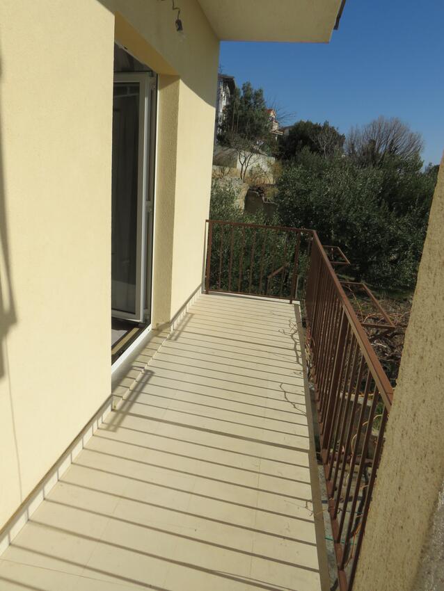 A-12158-a - Private accommodation - Apartments with a parking space Stanići, Omiš
