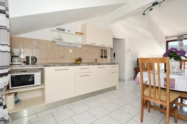 Apartamente lângă mare Slatine, Ciovo - 12176