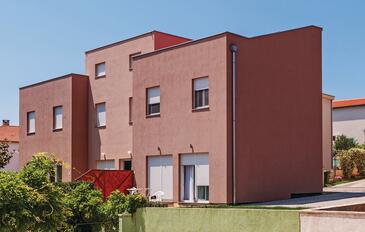 Apartment with terrace Zadar, North Dalmatia