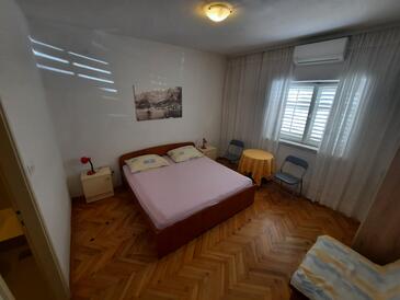 Appartements avec parking Makarska - 12211