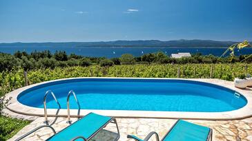 Family friendly house with a swimming pool Bol, Brač - 12228 Adriatic.hr