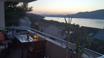 Ferienwohnungen mit Parkplatz Okrug Gornji, Ciovo - 12235