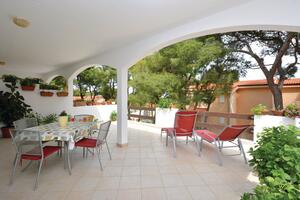 Two bedroom apartment Jelsa, Hvar (A-12247-a(