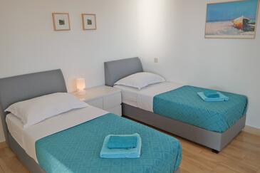 Apartments by the sea Ražanj, Rogoznica - 12280