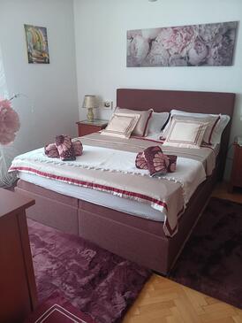 Apartments by the sea Postira, Brač - 12291