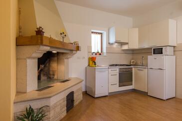 Feriehus med swimmingpool Galizana (Fazana) - 12292