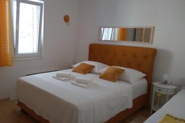 Apartments with parking space Okrug Gornji, Čiovo - 12293