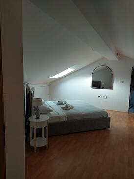 Apartmaji ob morju Sukošan, Zadar - 12313