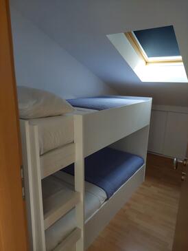 Apartmaji ob morju Sukošan, Zadar - 12313