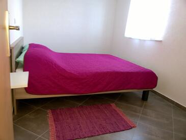 Robinzoni apartmanok a tenger mellett Öböl Virak, Hvar - 12321