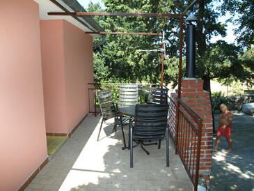 Dvoupokojový apartmán Novi Vinodolski (A-12322-b)