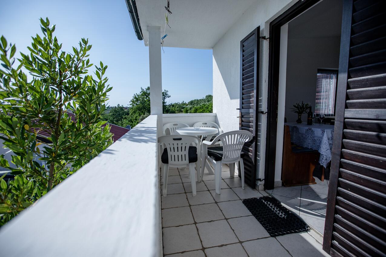 Apartmani s parkingom Lopar, Rab - 12327