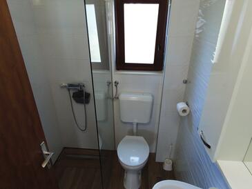 Apartments with terrace Tkon, North Dalmatia