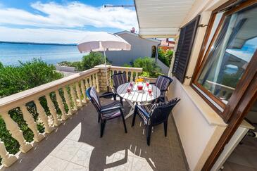 Apartments with terrace Tkon, North Dalmatia