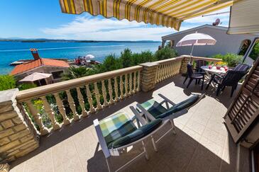 Apartments with terrace Tkon, North Dalmatia