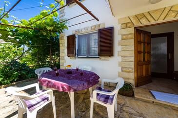 Apartments with terrace Tkon, North Dalmatia