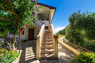 Apartments with terrace Tkon, North Dalmatia