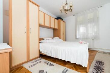 Apartmanok Internet hozzáféréssel Sumpetar, Omis - 12356