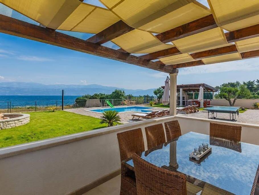 Luxusvilla a tenger mellett medencével Supetar, Brac - 12371