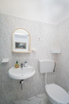 Apartments with terrace Kampor, Kvarner