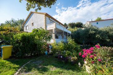 Apartments with terrace Kampor, Kvarner