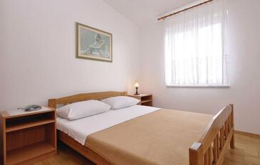 Leiligheter med parkering Mandre, Pag - 12409