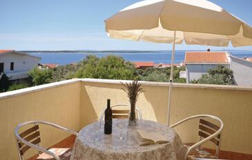 Апартаменти з паркуванням Мандре - Mandre, Паг - Pag - 12409