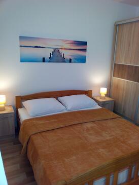 Apartmanok parkolóhellyel Mandre, Pag - 12409