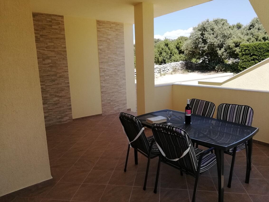 Apartments with parking space Mandre, Pag - 12409