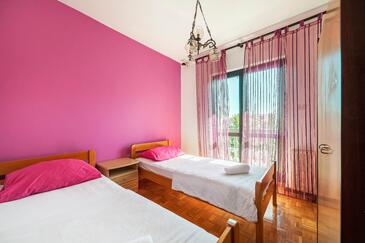 Appartamenti accanto al mare per famiglie Zaton, Krka - 12416