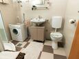 Donja Krušica, Bathroom in the apartment, (pet friendly) and WiFi.