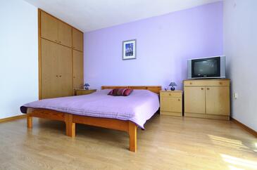 Apartamentos y estudios Baška Voda, Dalmacia Central