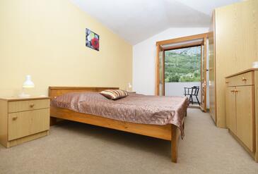 Apartmaji z bazenom za družine z otroci Baška Voda, Makarska - 12442