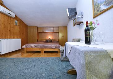 Apartamentos y estudios Baška Voda, Dalmacia Central