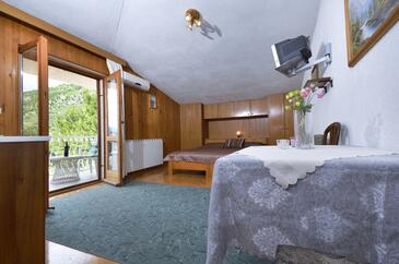 Apartamentos y estudios Baška Voda, Dalmacia Central
