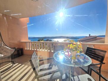 Appartamenti con parcheggio Seget Donji, Traù - Trogir - 12481