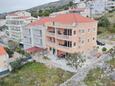 Seget Donji, Trogir, Objekt 12481 - Apartmani sa šljunčanom plažom.