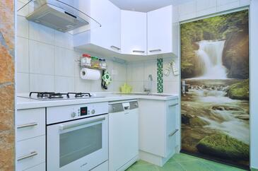 Apartments by the sea Slatine, Čiovo - 12491