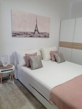 Apartmani s parkingom Seget Vranjica, Trogir - 12499