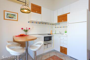 Apartments by the sea Okrug Donji, Čiovo - 12502